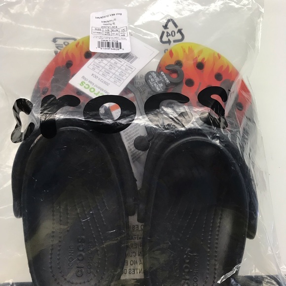 SOLD!!🎉HOST PICK 🎉Kiss crocs !Mens Shoes Size 8M - Picture 4 of 8